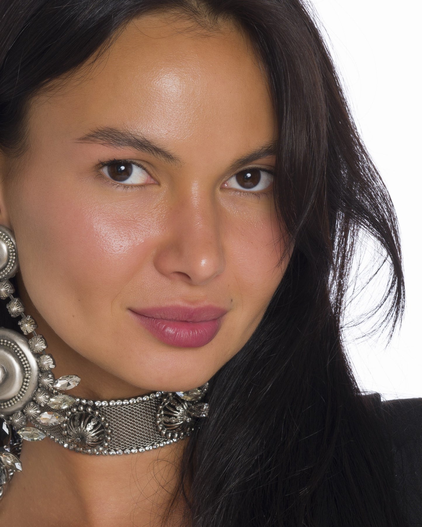 Arven Choker – Nugua