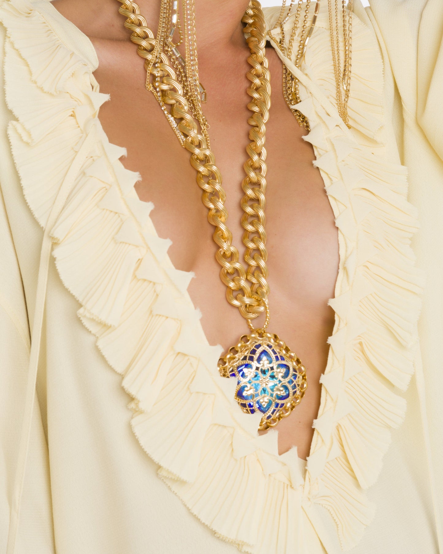 Oura Collana – Nugua